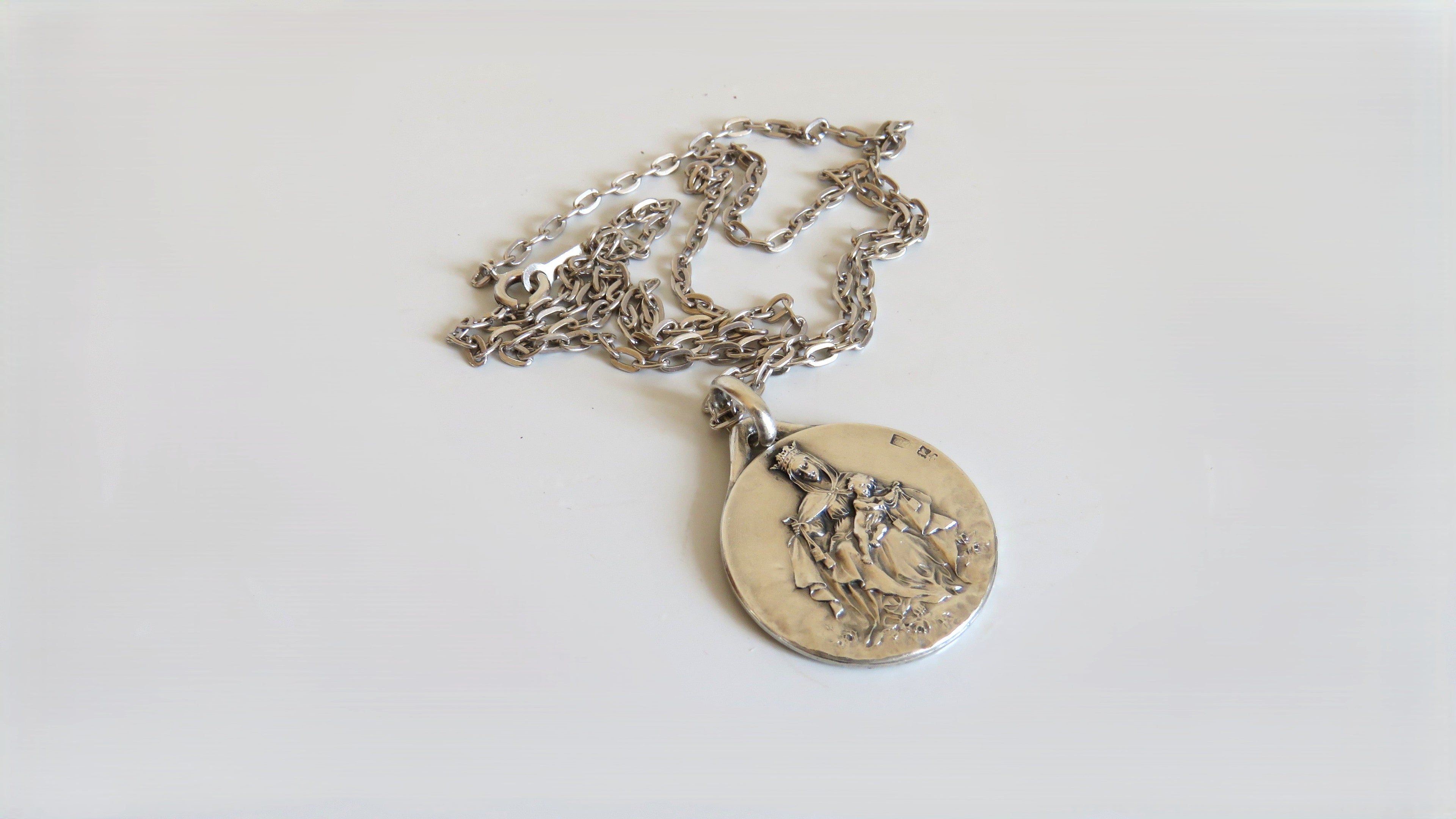 Pendants & Medals - Vintage French Treasures