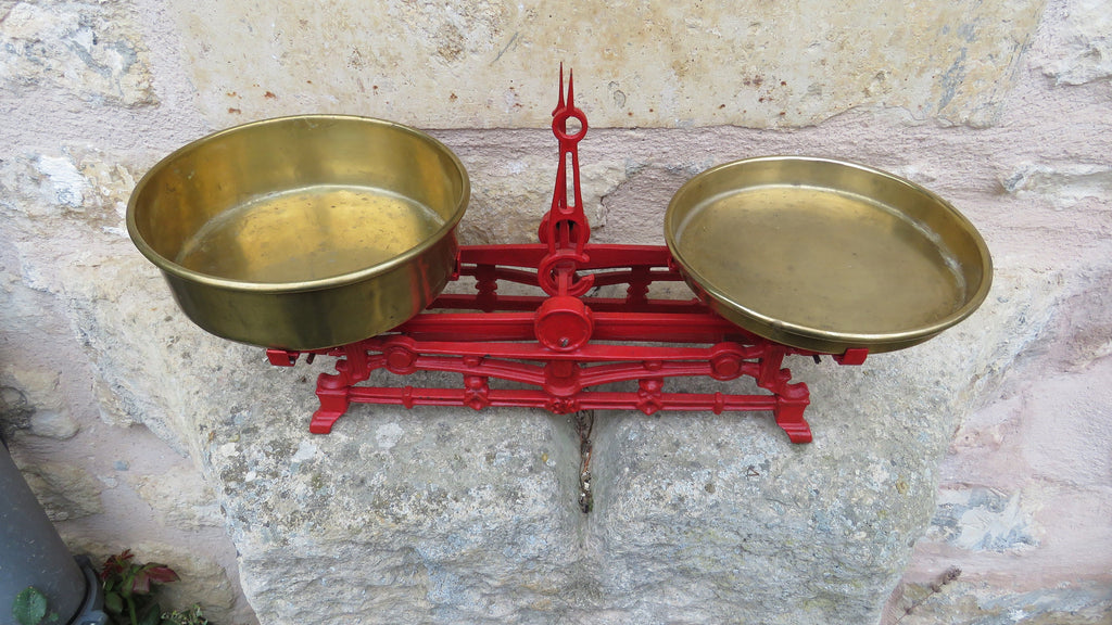 Antique Mars Wage Cast Iron Balance Scale | Vintage Kitchen Scale with Brass Bowls - Vintage French Treasures