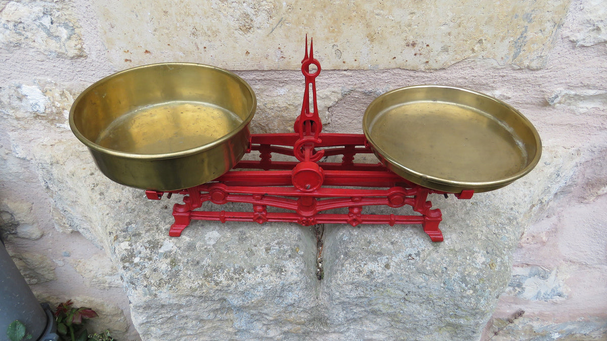 Antique Mars Wage Cast Iron Balance Scale | Vintage Kitchen Scale with Brass Bowls - Vintage French Treasures