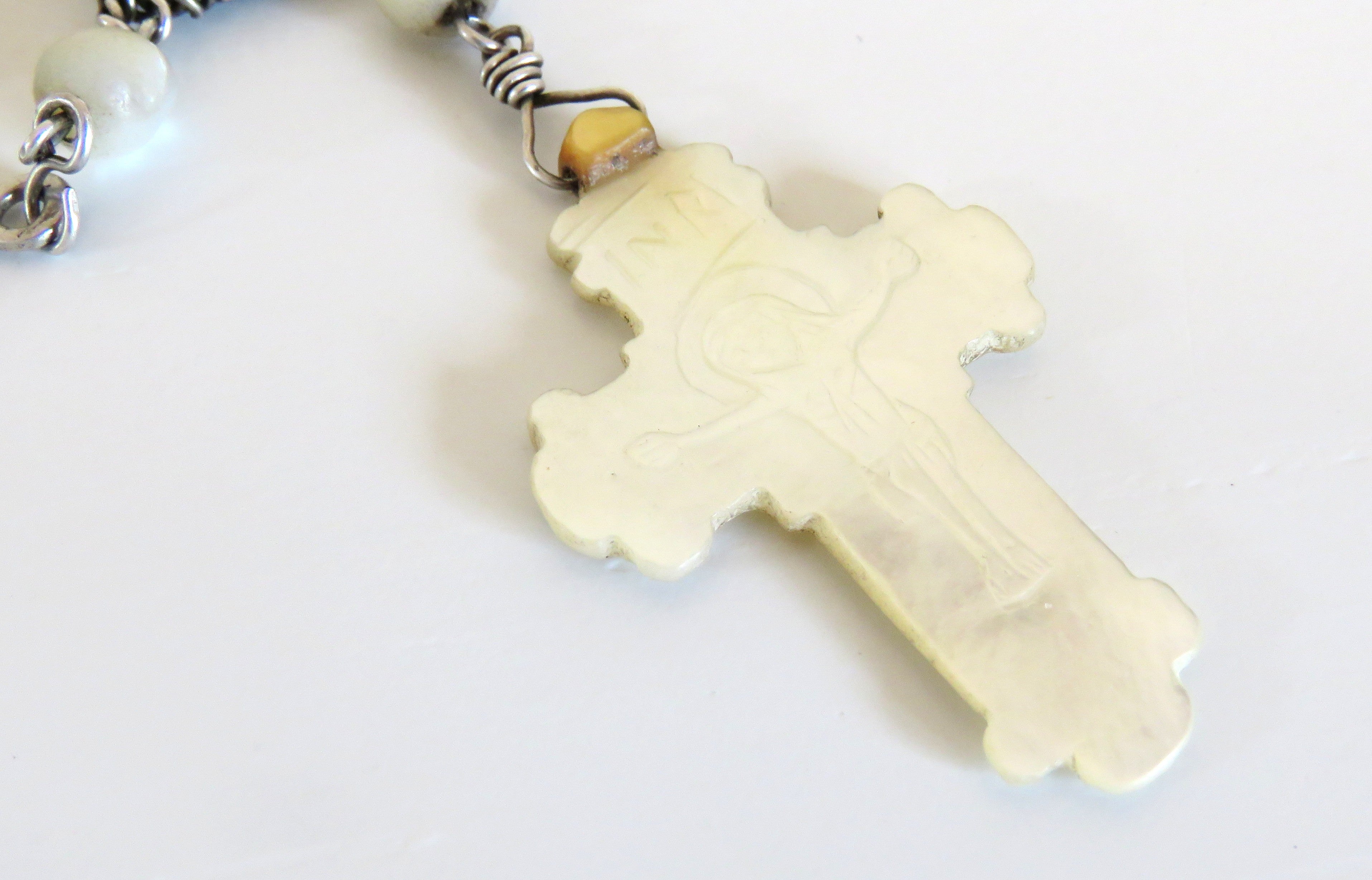 Rare French Silver Rosary, Late 18th to Early 19th Century (circa 1780–1830) — Articulated Heart Centre, Devotional Medals & Mother-of-Pearl Crucifix