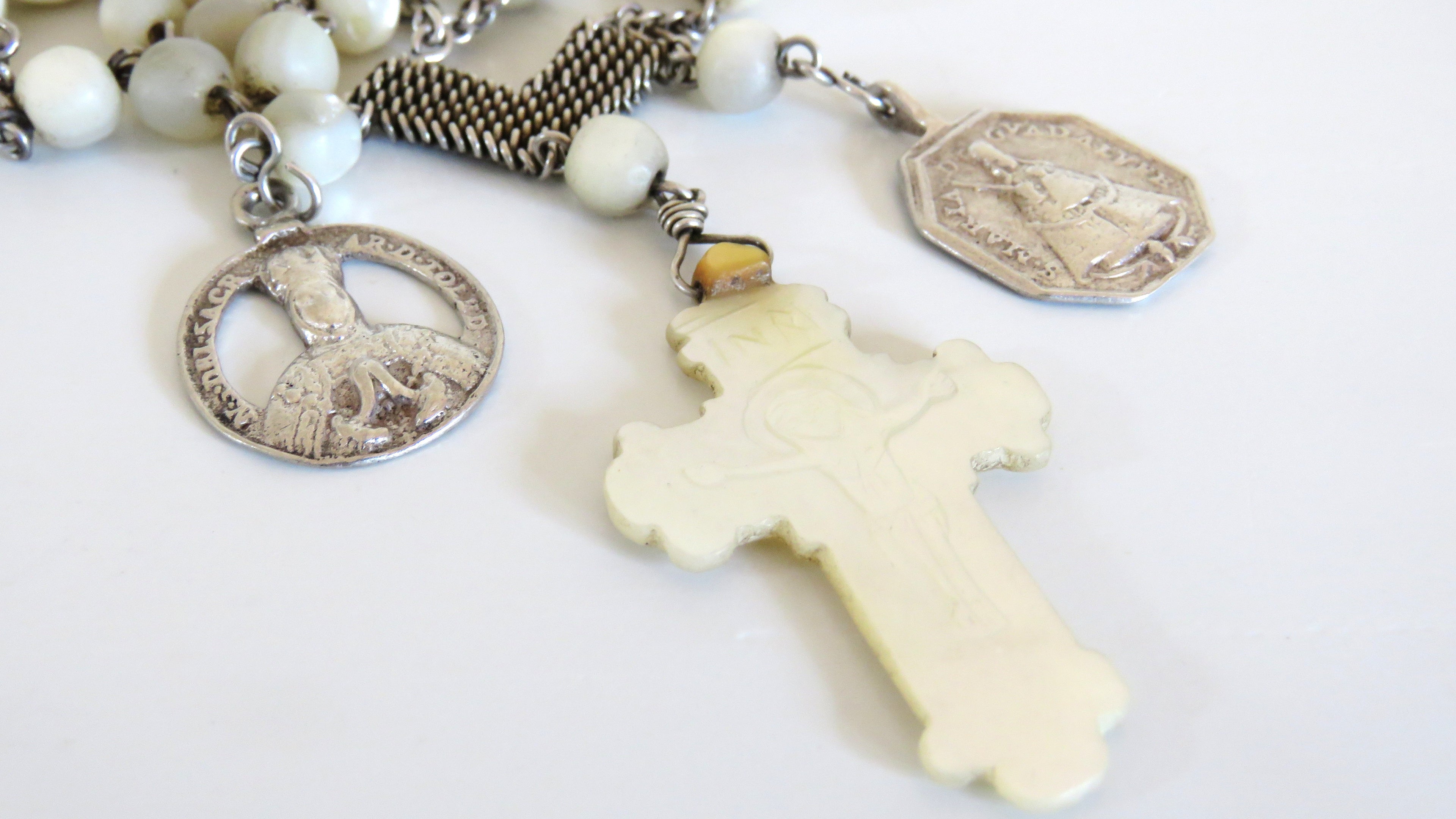 Rare French Silver Rosary, Late 18th to Early 19th Century (circa 1780–1830) — Articulated Heart Centre, Devotional Medals & Mother-of-Pearl Crucifix