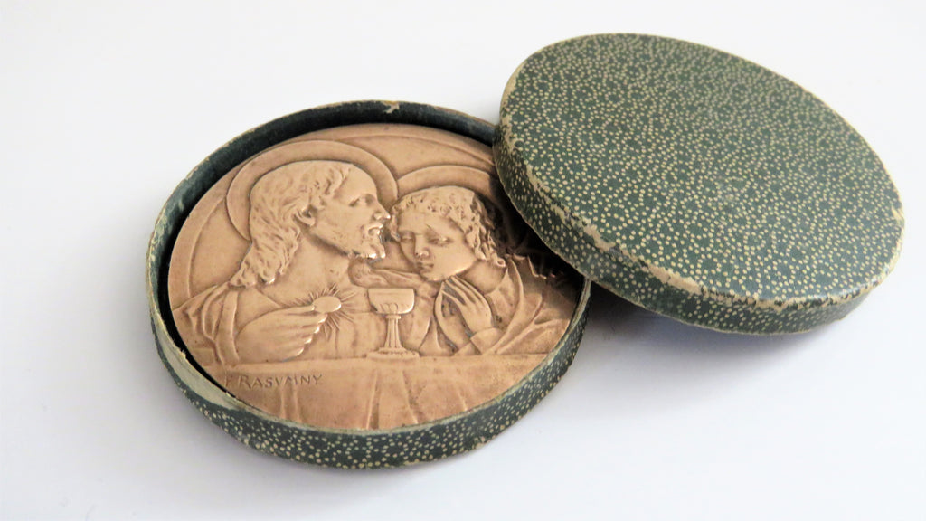 Antique French Bronze First Communion Medal by Félix Rasumny, Art Deco Catholic Eucharist Medallion in Original Box - Vintage French Treasures