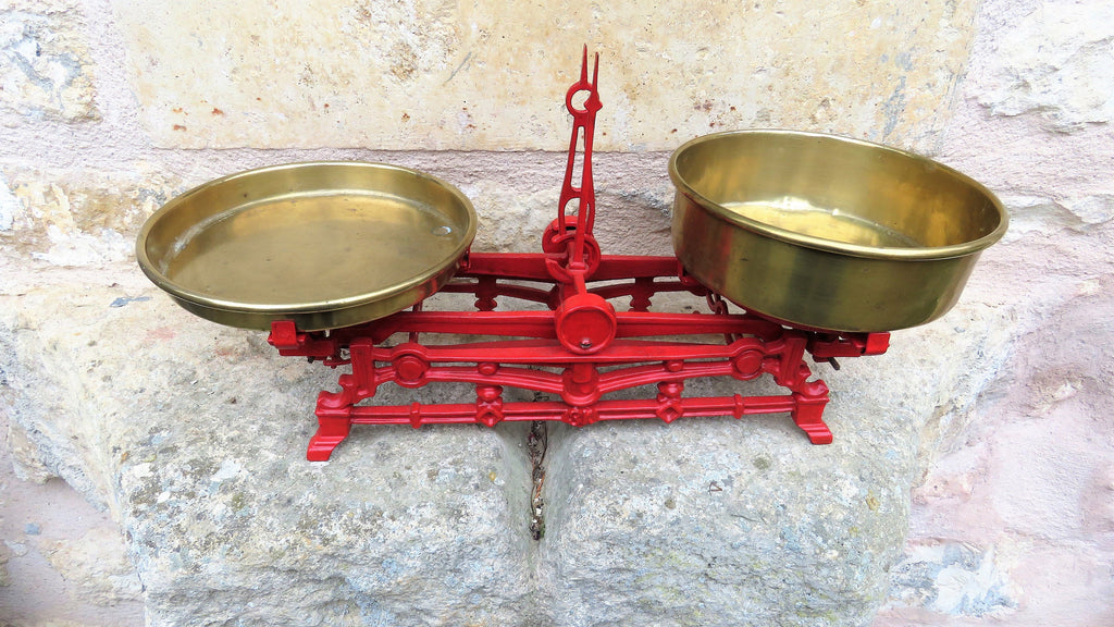 Antique Mars Wage Cast Iron Balance Scale | Vintage Kitchen Scale with Brass Bowls - Vintage French Treasures